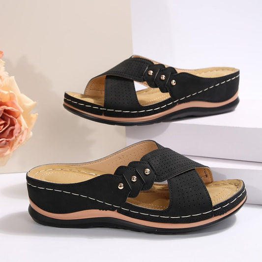 Flexora™ | Leichte Keilabsatz-Sandalen für stabilen Komfort